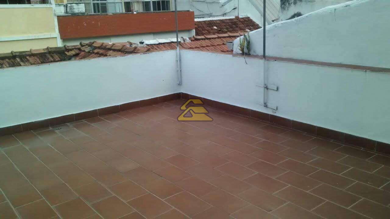 Casa à venda com 4 quartos, 189m² - Foto 25