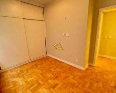 Apartamento à venda com 2 quartos, 70m² - Foto 6