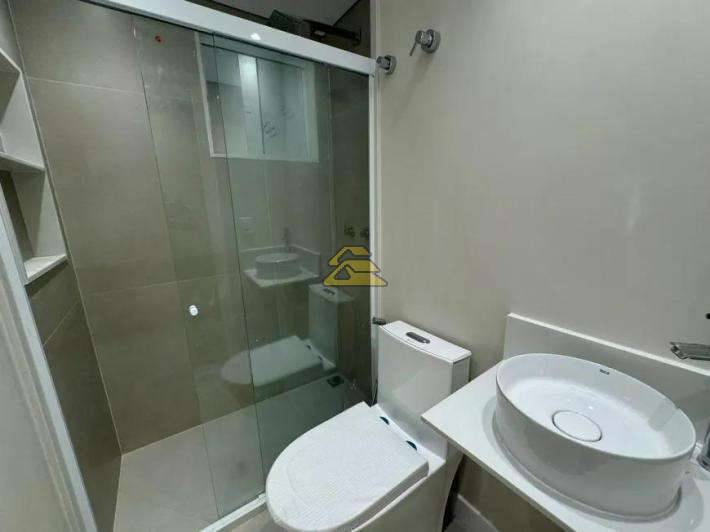 Apartamento à venda com 2 quartos, 70m² - Foto 13