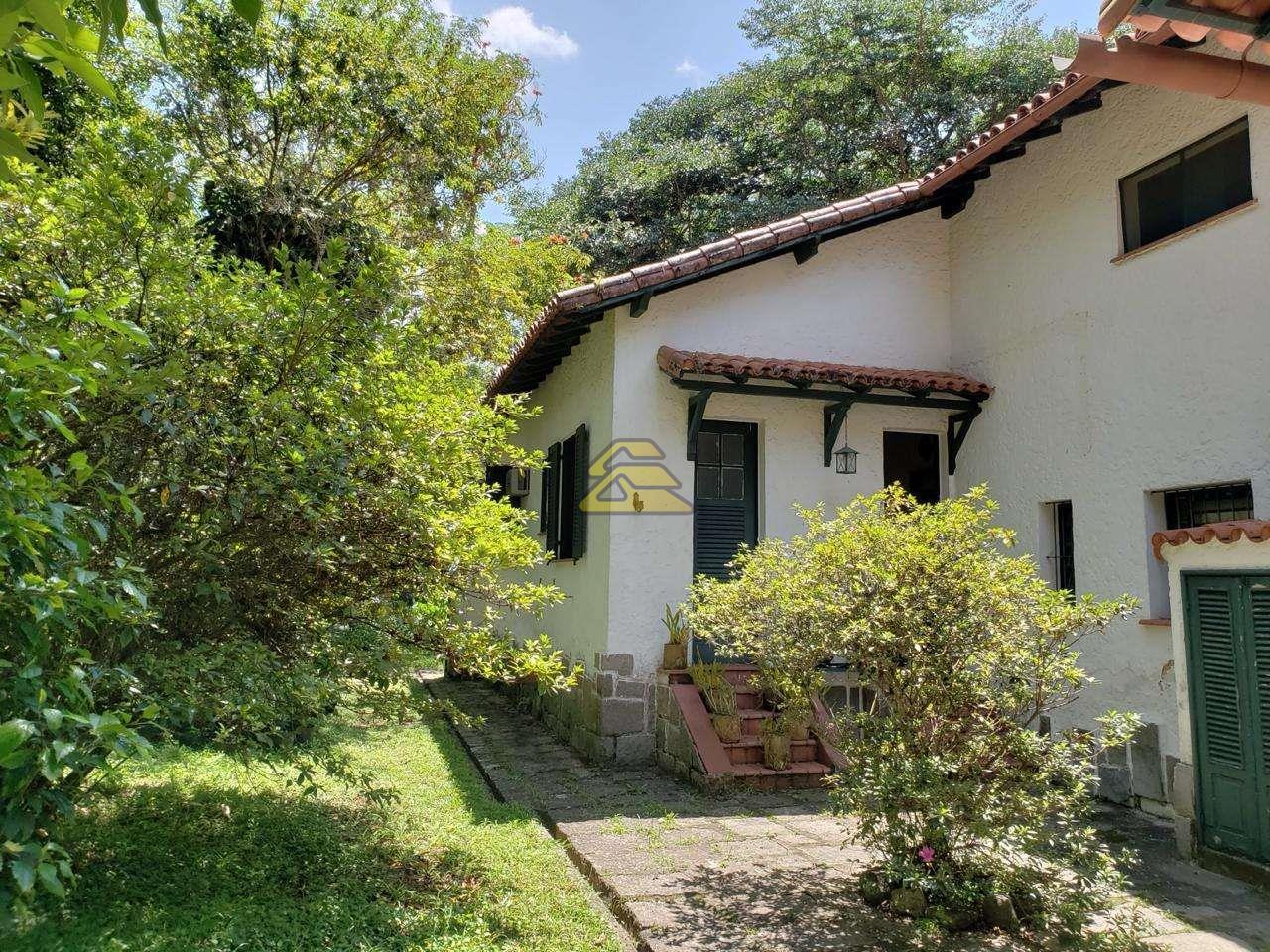 Fazenda à venda com 5 quartos, 188m² - Foto 32