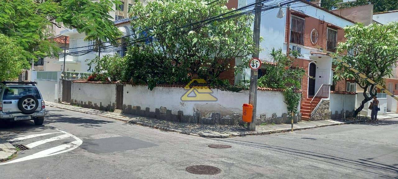 Prédio Inteiro à venda com 8 quartos, 238m² - Foto 9