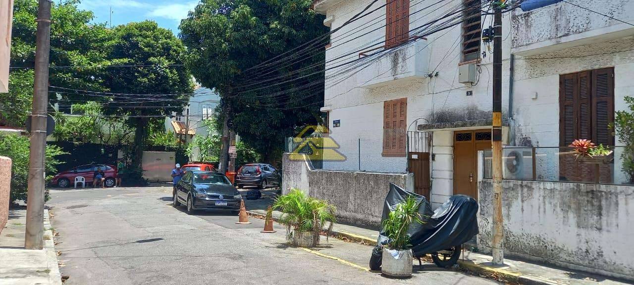 Prédio Inteiro à venda com 8 quartos, 238m² - Foto 17