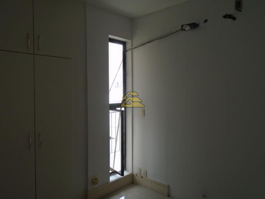 Apartamento para alugar com 2 quartos, 70m² - Foto 7