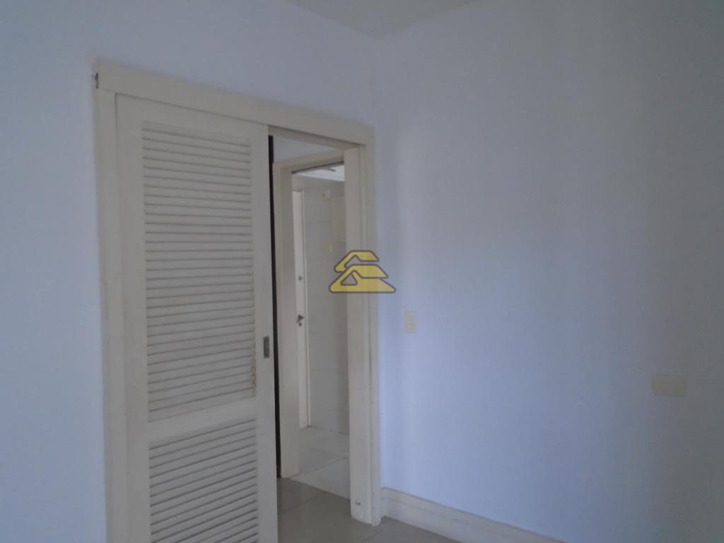 Apartamento para alugar com 2 quartos, 70m² - Foto 9