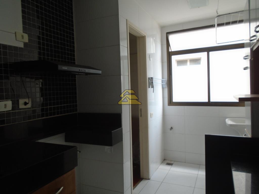 Apartamento para alugar com 2 quartos, 70m² - Foto 11