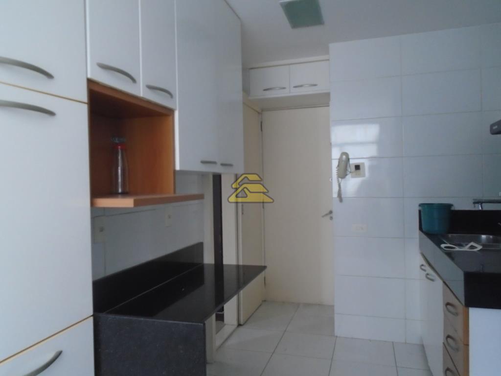 Apartamento para alugar com 2 quartos, 70m² - Foto 13