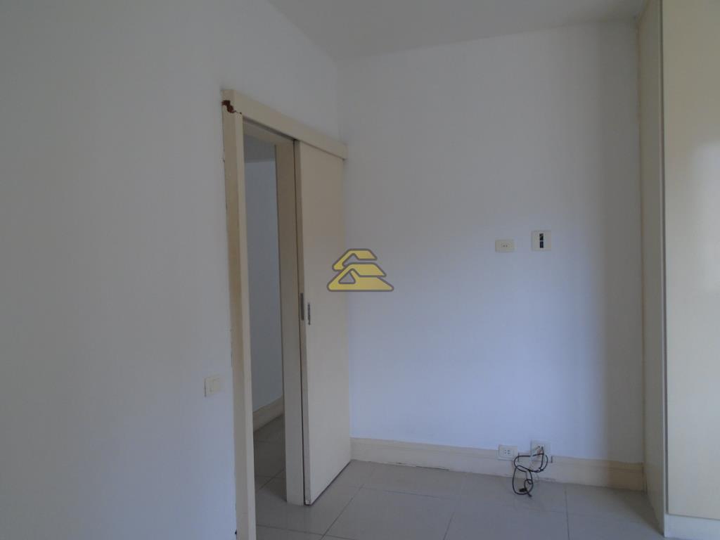 Apartamento para alugar com 2 quartos, 70m² - Foto 18