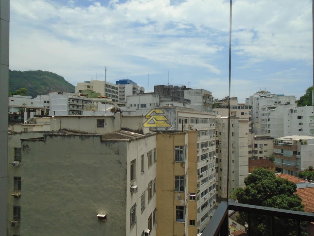 Apartamento para alugar com 2 quartos, 70m² - Foto 23