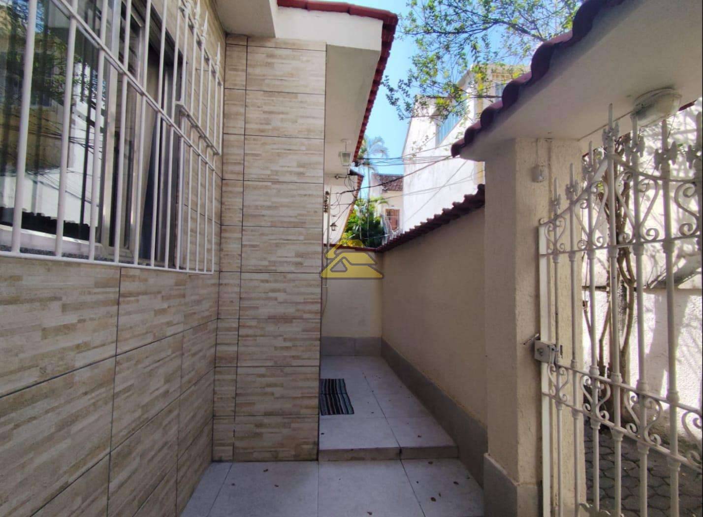 Casa à venda com 2 quartos, 55m² - Foto 29