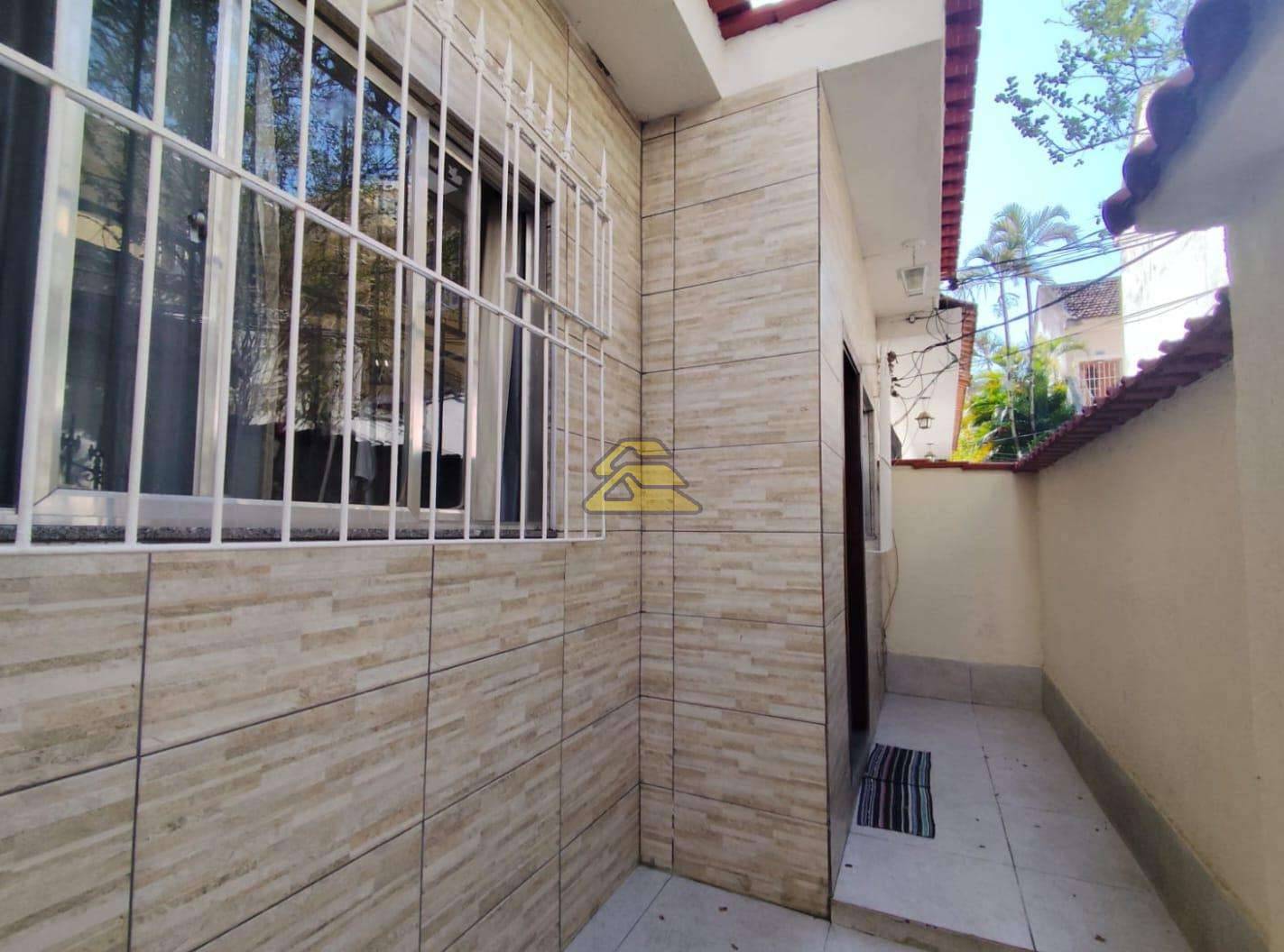 Casa à venda com 2 quartos, 55m² - Foto 30