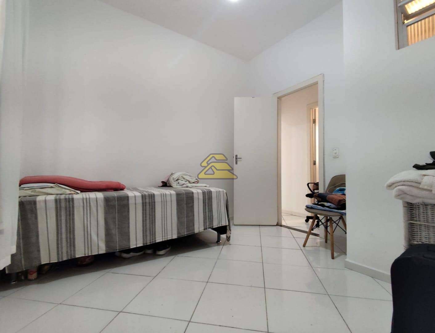 Casa à venda com 2 quartos, 55m² - Foto 4