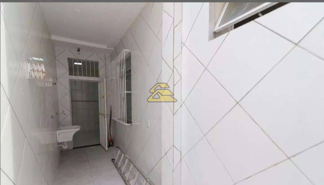 Casa à venda com 2 quartos, 55m² - Foto 16