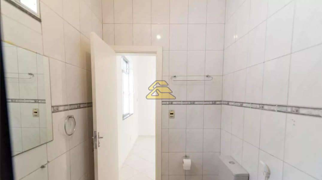 Casa à venda com 2 quartos, 55m² - Foto 17