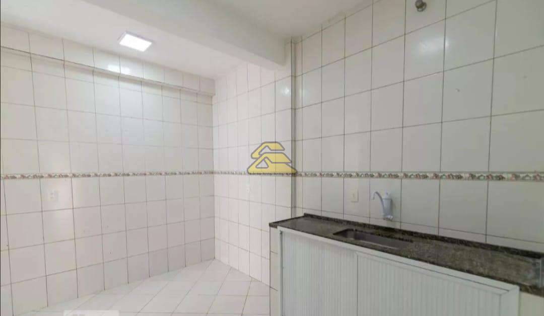 Casa à venda com 2 quartos, 55m² - Foto 27