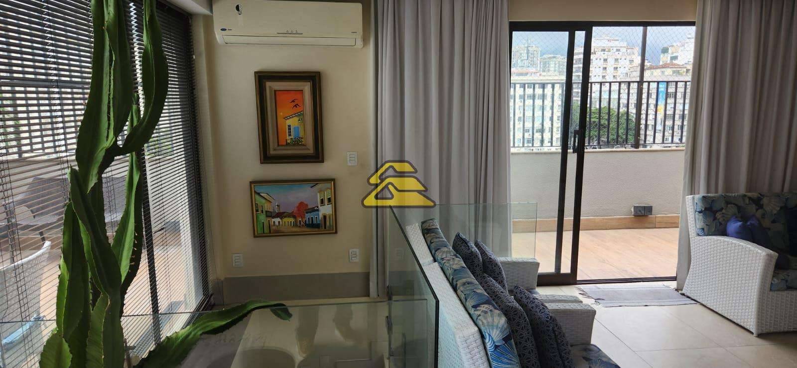 Cobertura à venda com 3 quartos, 247m² - Foto 1