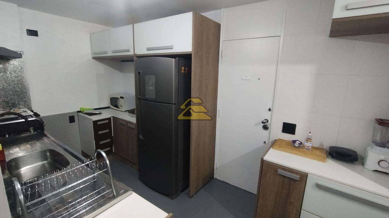 Apartamento à venda e aluguel com 3 quartos, 130m² - Foto 21