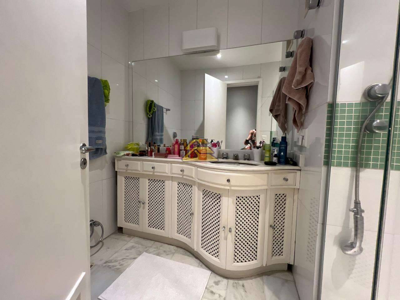 Apartamento à venda com 3 quartos, 130m² - Foto 22