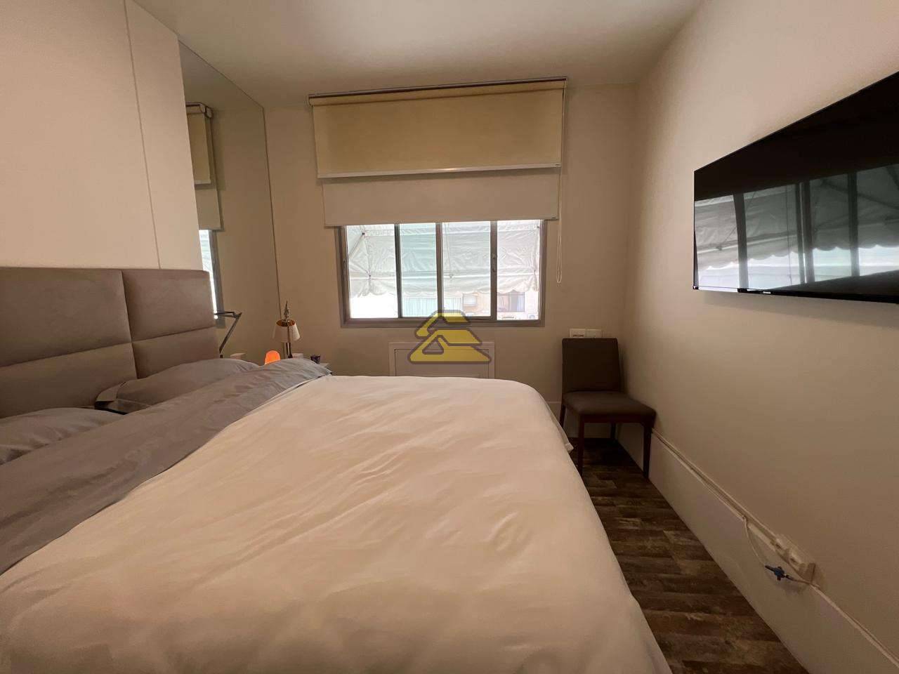 Apartamento à venda com 3 quartos, 130m² - Foto 9