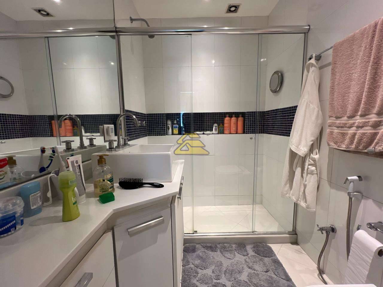 Apartamento à venda com 3 quartos, 130m² - Foto 15