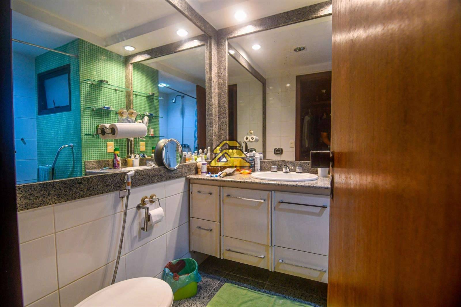 Apartamento à venda com 3 quartos, 151m² - Foto 23