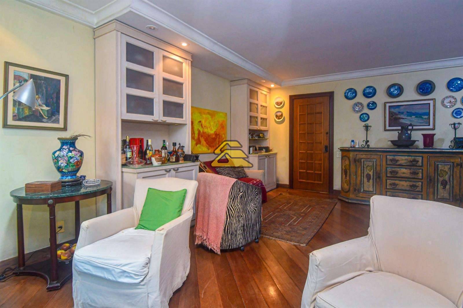 Apartamento à venda com 3 quartos, 151m² - Foto 7
