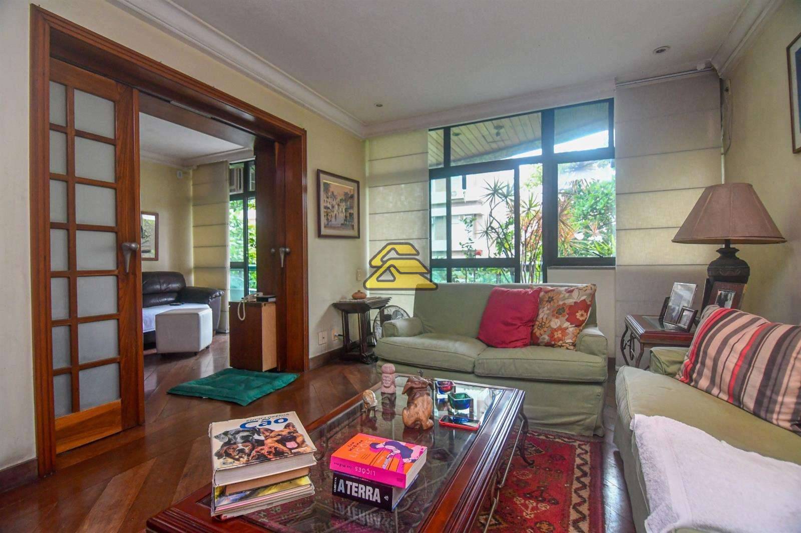 Apartamento à venda com 3 quartos, 151m² - Foto 4