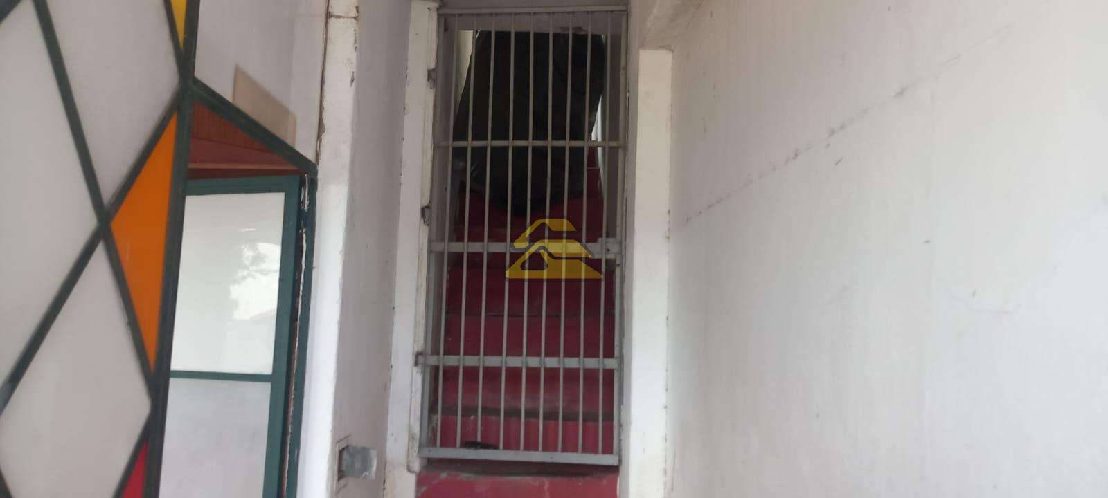 Casa à venda com 2 quartos, 61m² - Foto 3