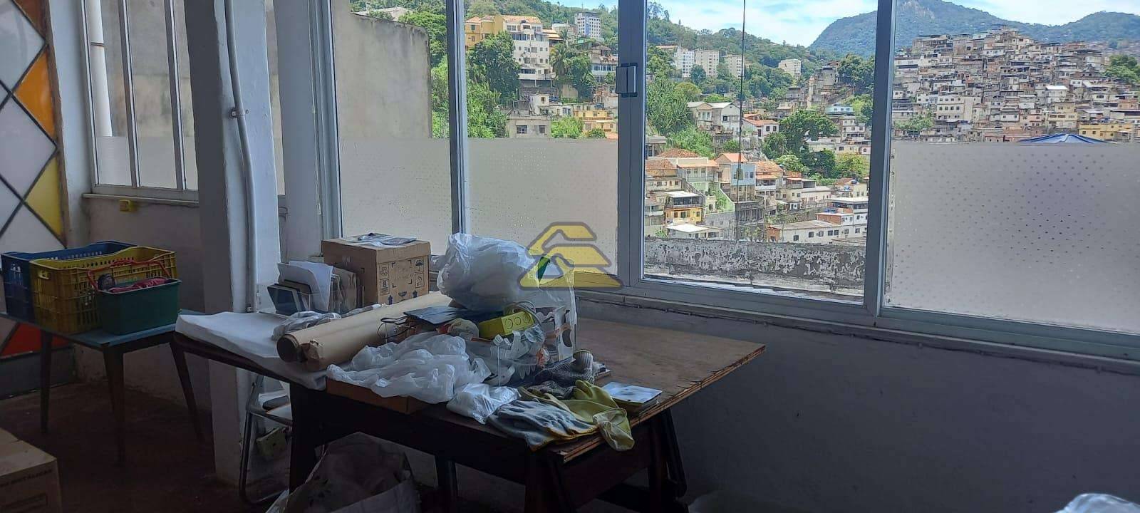 Casa à venda com 2 quartos, 61m² - Foto 5
