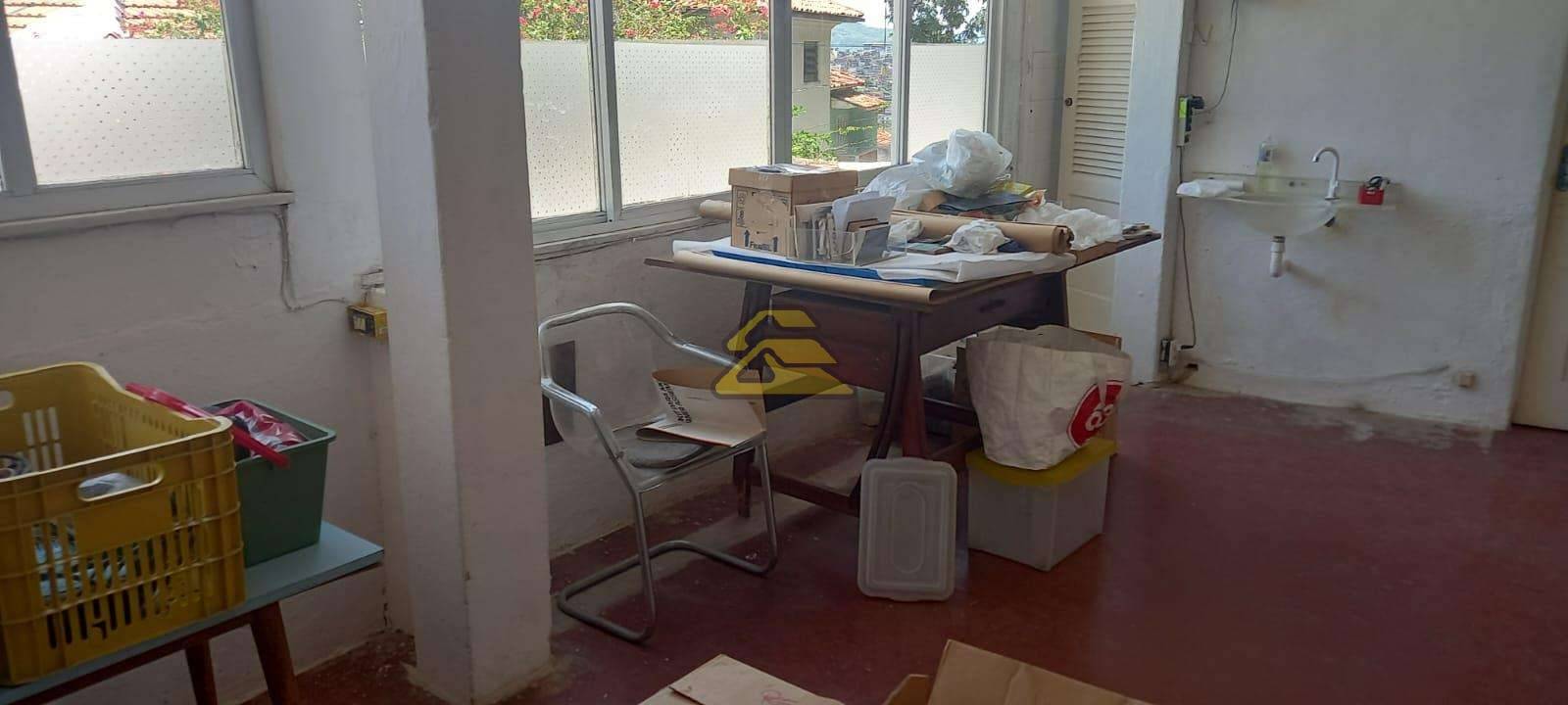 Casa à venda com 2 quartos, 61m² - Foto 8