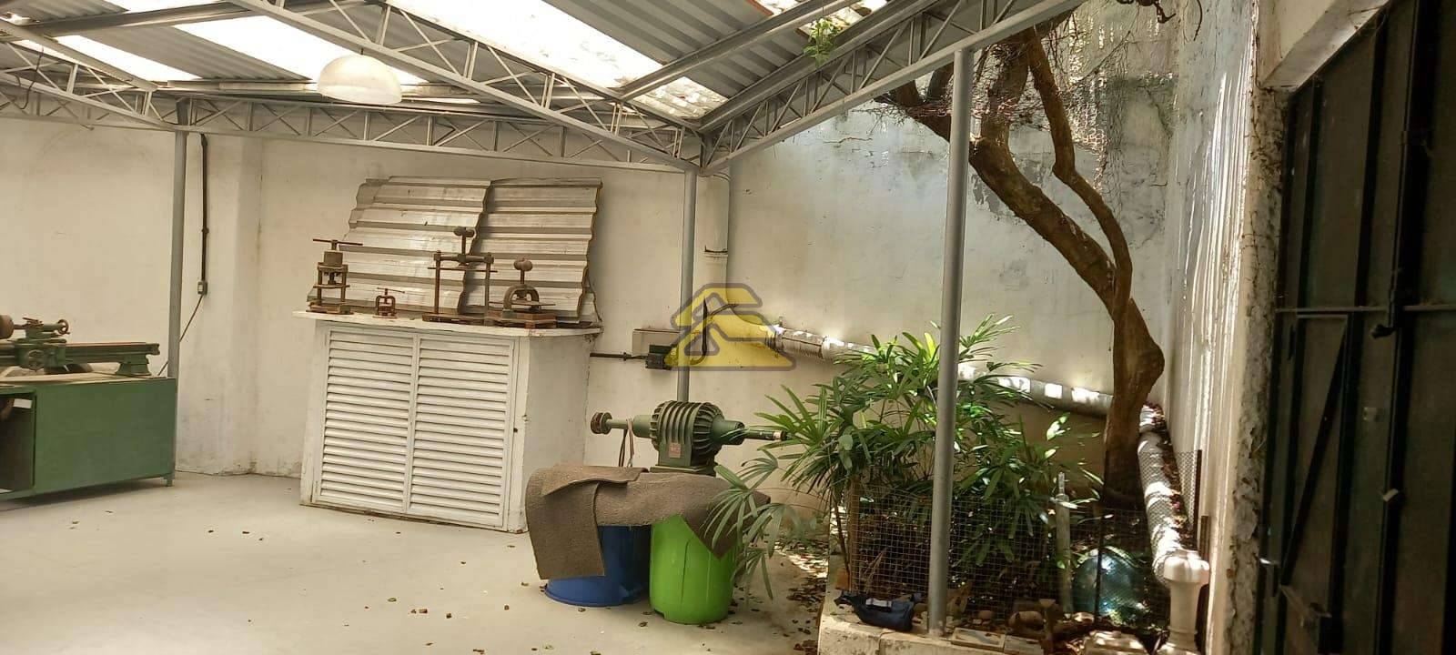 Casa à venda com 2 quartos, 61m² - Foto 17