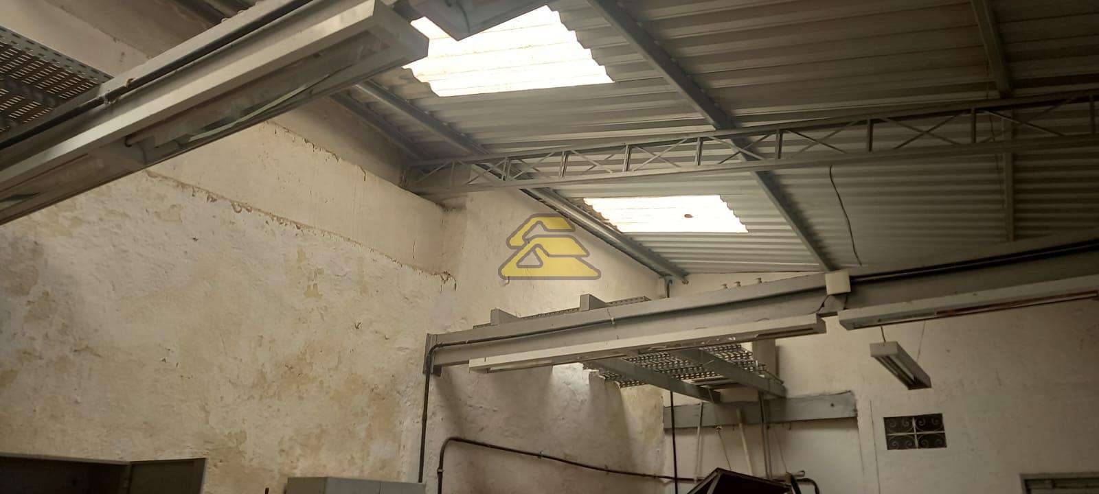 Casa à venda com 2 quartos, 61m² - Foto 19