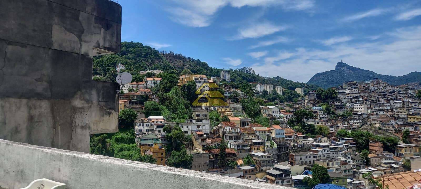 Casa à venda com 2 quartos, 61m² - Foto 1