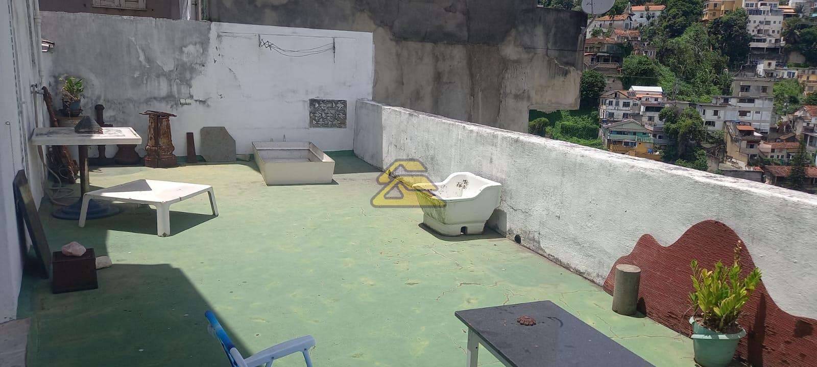Casa à venda com 2 quartos, 61m² - Foto 34