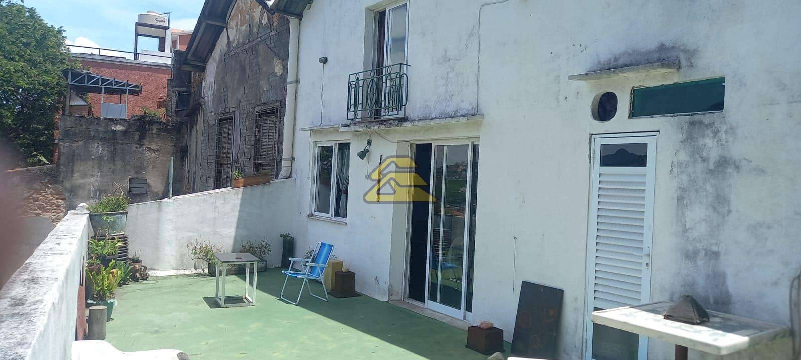 Casa à venda com 2 quartos, 61m² - Foto 37