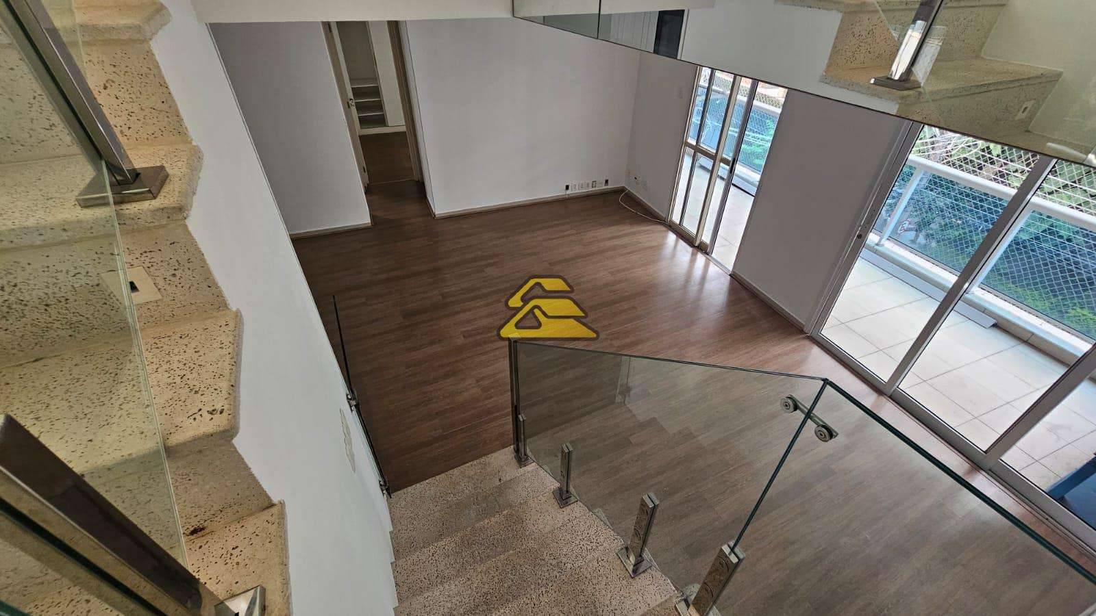 Cobertura à venda com 3 quartos, 176m² - Foto 1