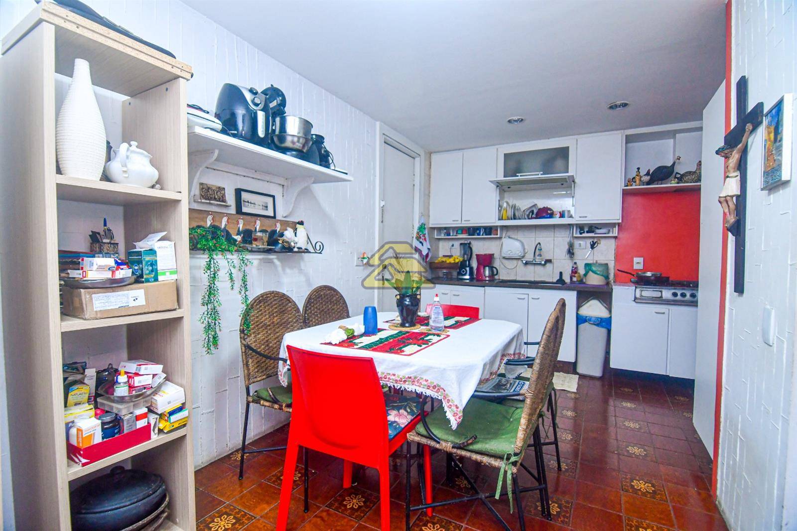 Apartamento à venda com 5 quartos, 217m² - Foto 11