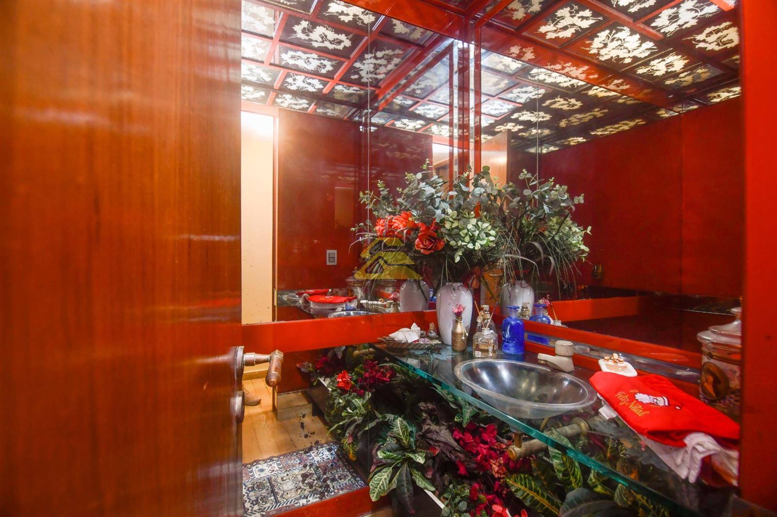 Apartamento à venda com 5 quartos, 217m² - Foto 13
