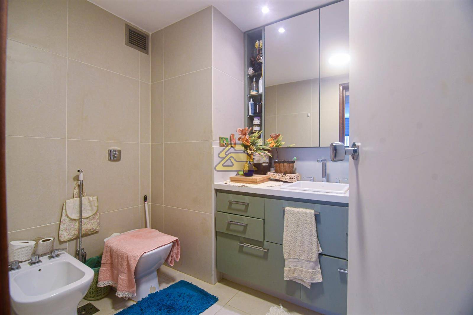 Apartamento à venda com 5 quartos, 217m² - Foto 22