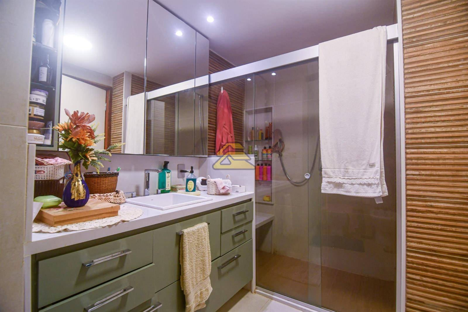 Apartamento à venda com 5 quartos, 217m² - Foto 23