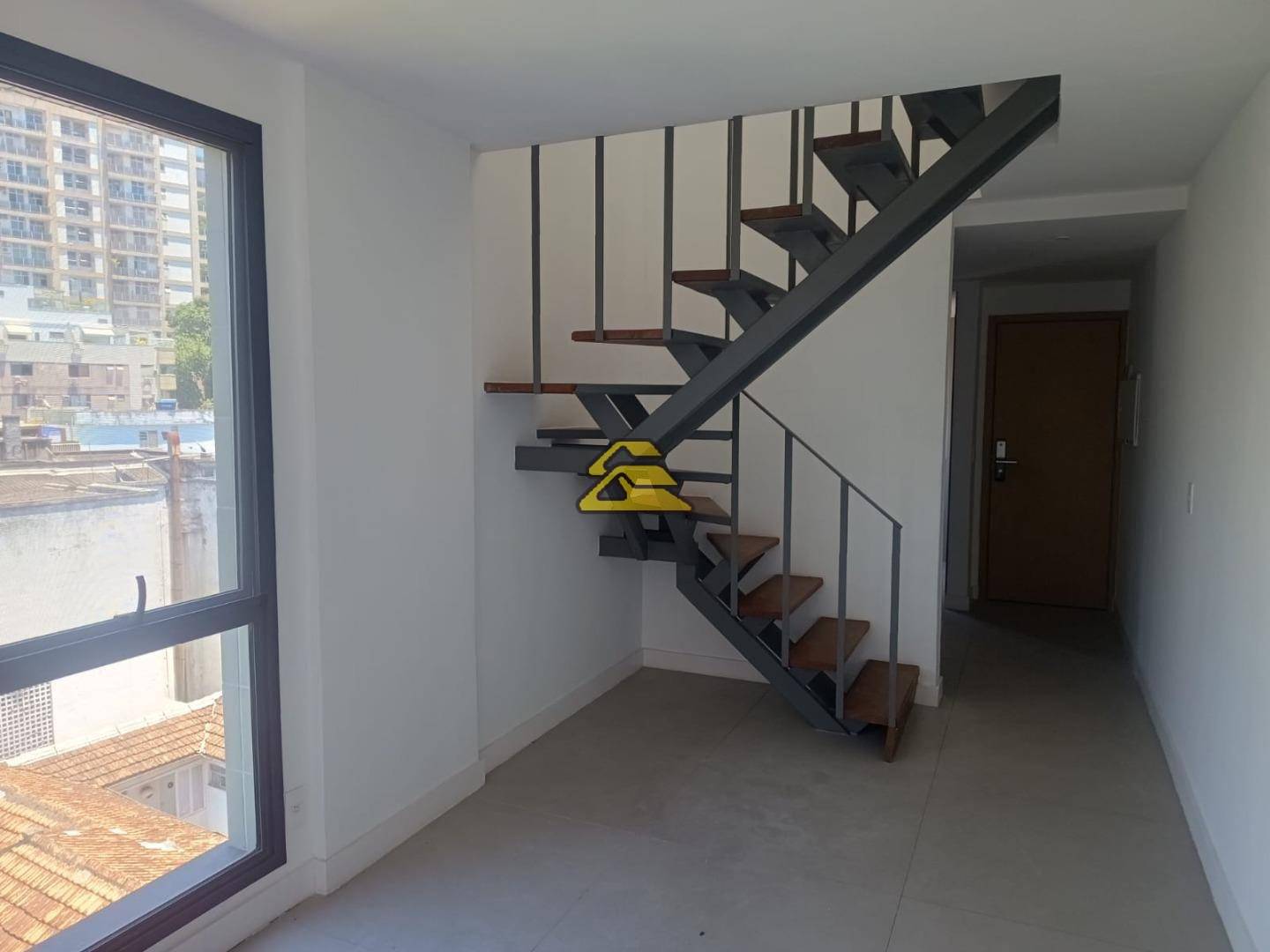 Cobertura à venda com 3 quartos, 180m² - Foto 10