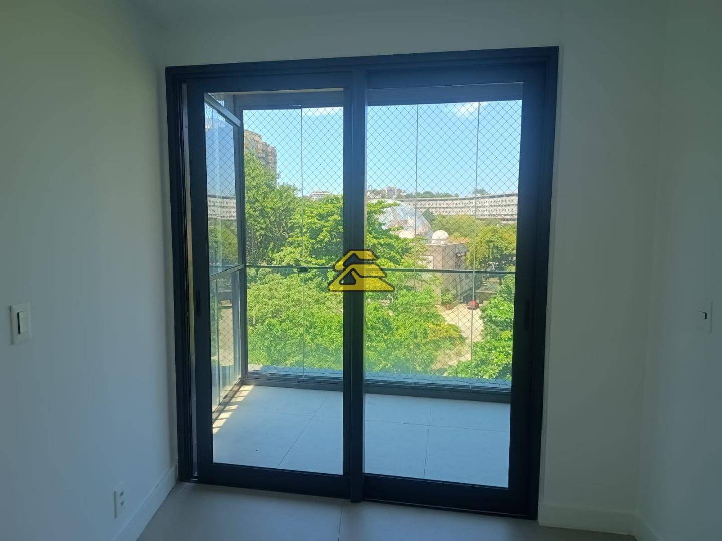 Cobertura à venda com 3 quartos, 180m² - Foto 15