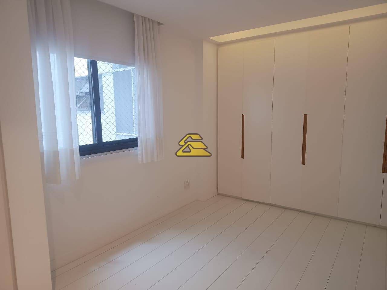 Apartamento à venda com 3 quartos, 220m² - Foto 14
