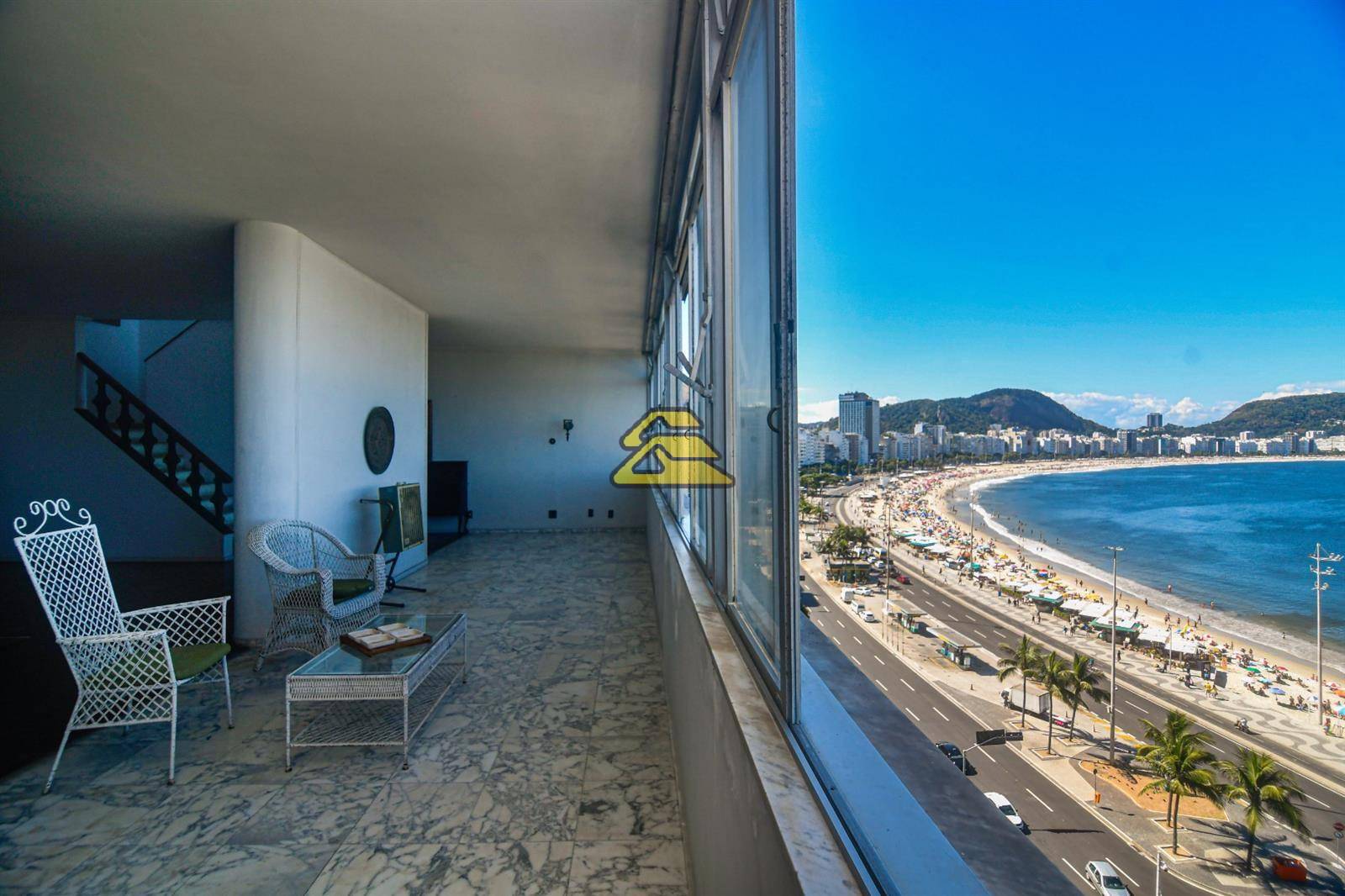Cobertura à venda com 4 quartos, 427m² - Foto 1