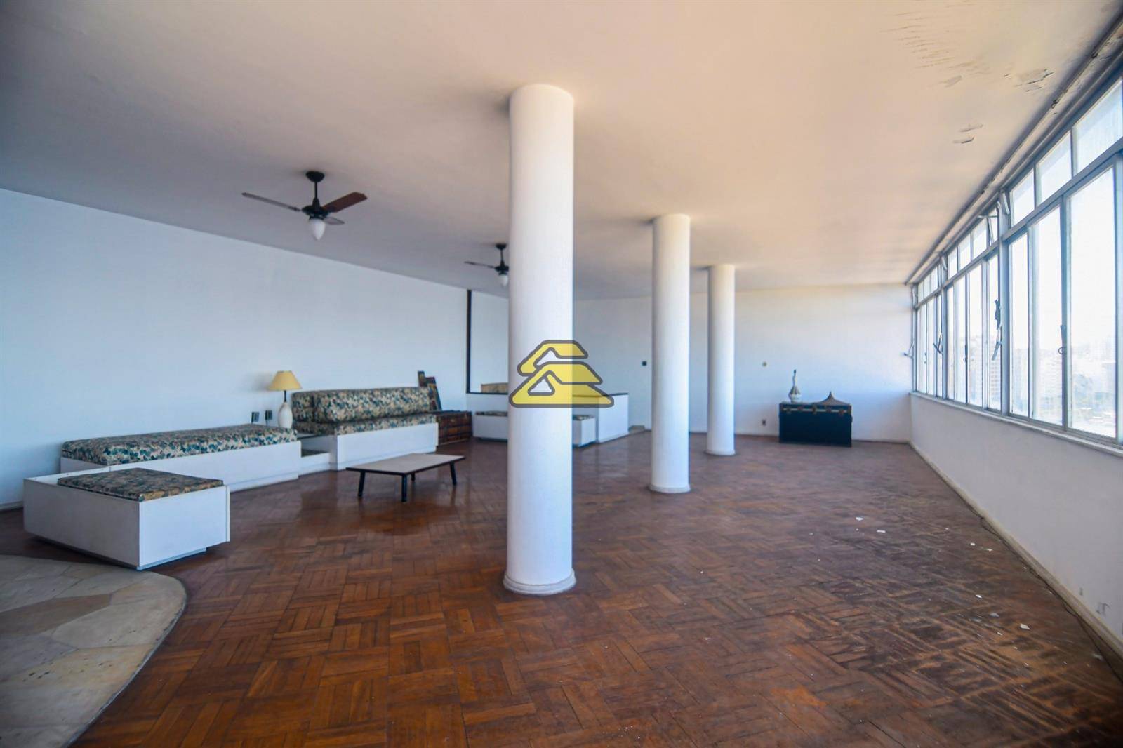 Cobertura à venda com 4 quartos, 427m² - Foto 8