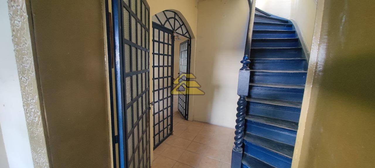 Prédio Inteiro à venda com 3 quartos, 161m² - Foto 9