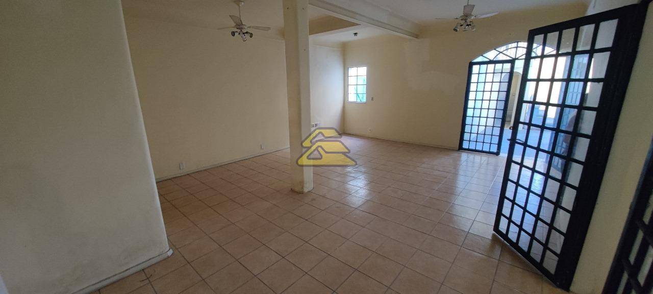 Prédio Inteiro à venda com 3 quartos, 161m² - Foto 5