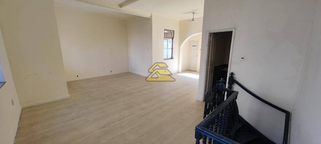 Prédio Inteiro à venda com 3 quartos, 161m² - Foto 3