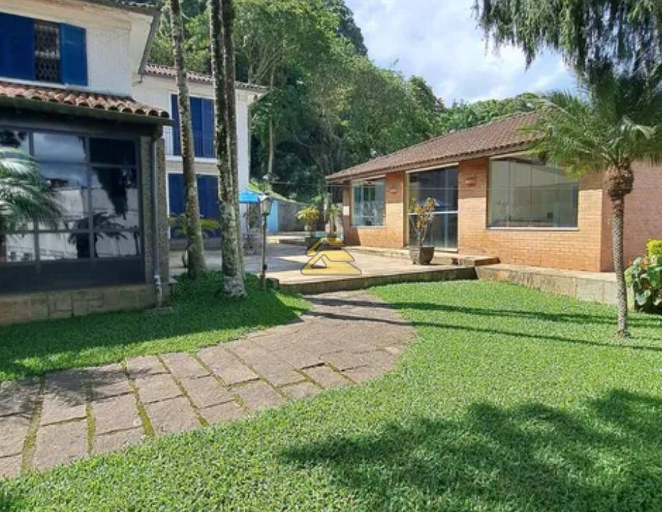 Casa à venda com 5 quartos, 2520m² - Foto 4