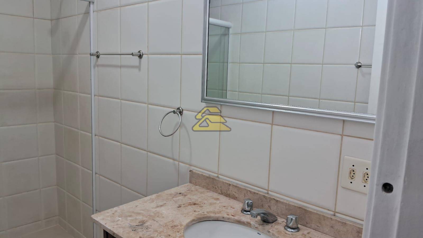 Apartamento para alugar com 2 quartos, 96m² - Foto 13
