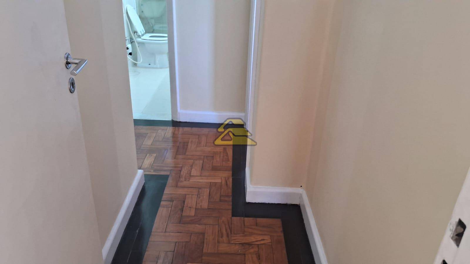 Apartamento para alugar com 2 quartos, 96m² - Foto 21